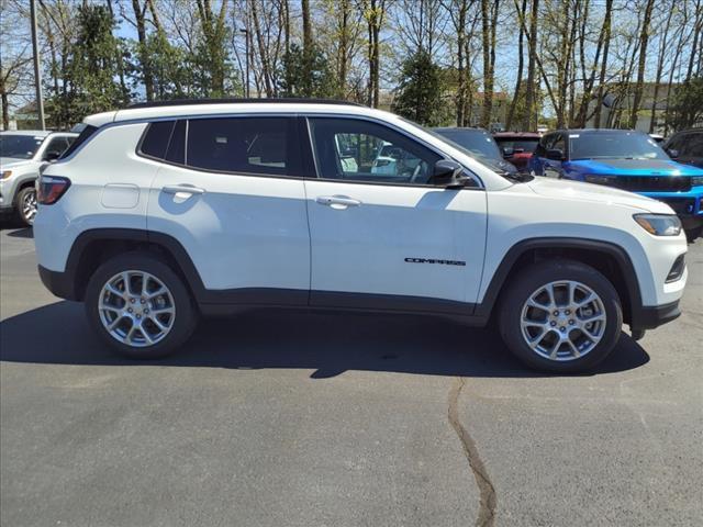 new 2024 Jeep Compass car, priced at $28,897