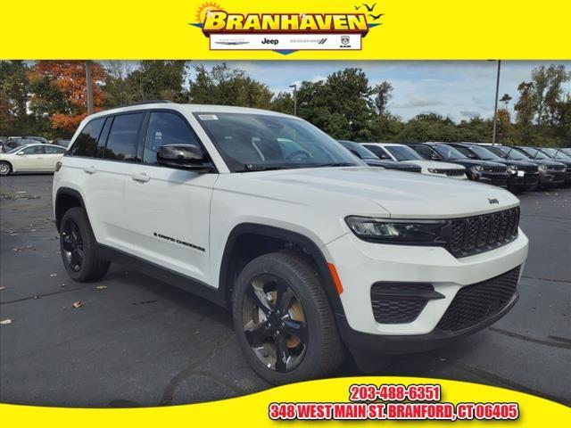 new 2024 Jeep Grand Cherokee car, priced at $42,459