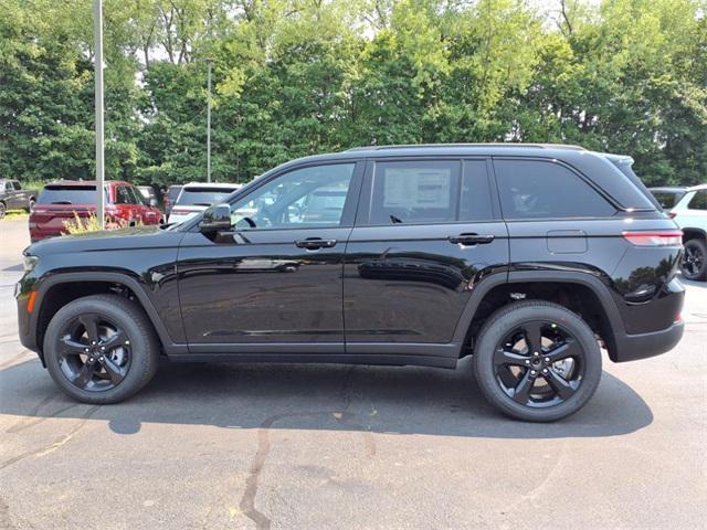 new 2025 Jeep Grand Cherokee car, priced at $38,984