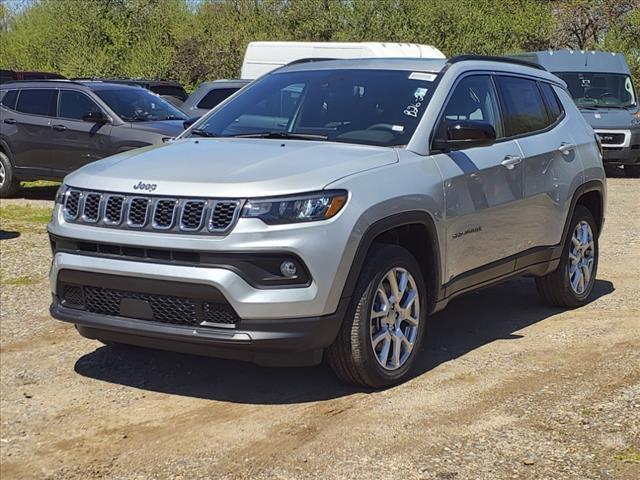 new 2024 Jeep Compass car, priced at $33,345