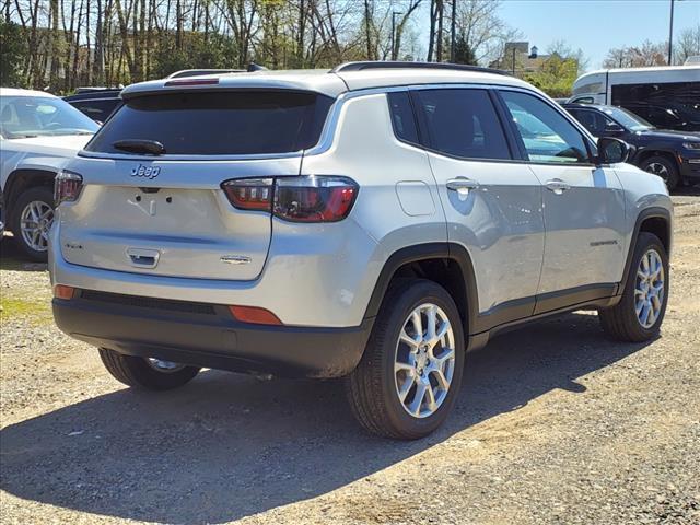 new 2024 Jeep Compass car, priced at $33,345