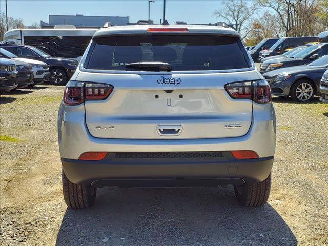 new 2024 Jeep Compass car, priced at $33,345