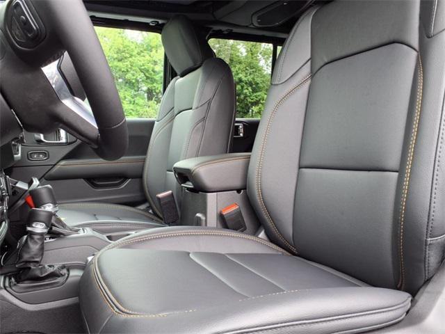 new 2025 Jeep Wrangler car, priced at $52,732