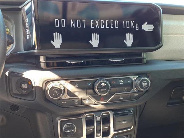 new 2026 Jeep Wrangler car, priced at $40,275