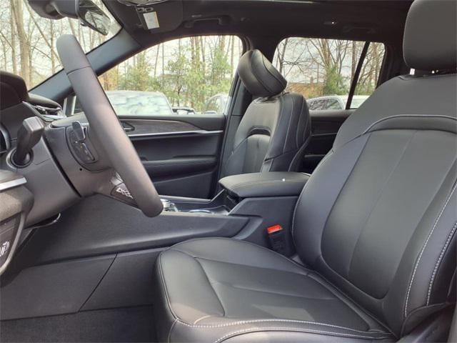 new 2025 Jeep Grand Cherokee car, priced at $44,658