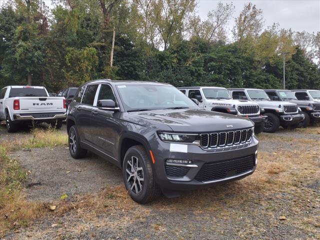 new 2024 Jeep Grand Cherokee car, priced at $43,347