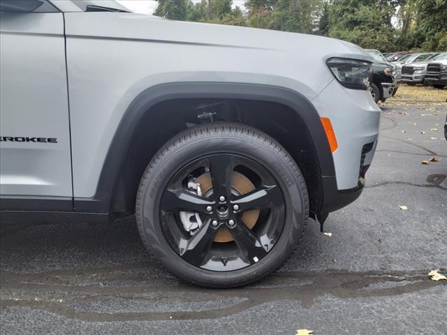 new 2024 Jeep Grand Cherokee L car, priced at $48,646