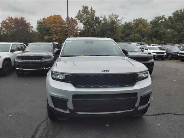 new 2024 Jeep Grand Cherokee L car, priced at $48,646