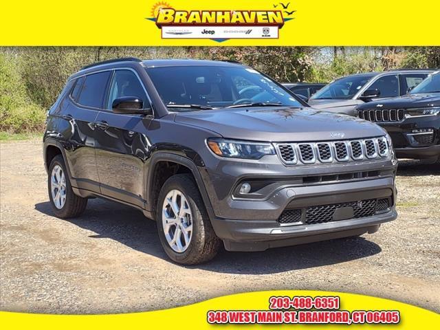 new 2024 Jeep Compass car, priced at $25,627