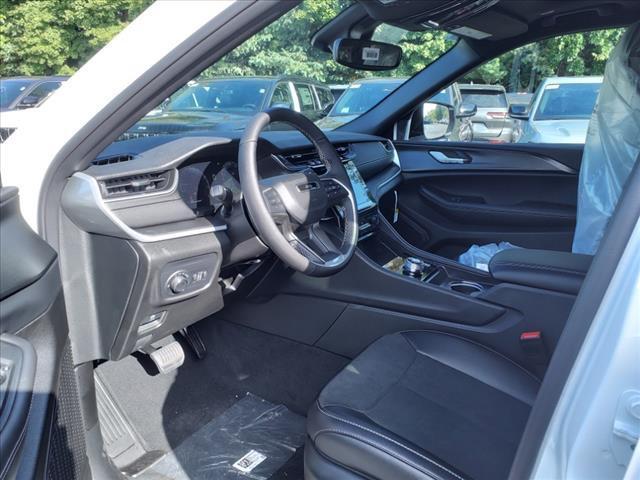 new 2024 Jeep Grand Cherokee L car, priced at $42,939