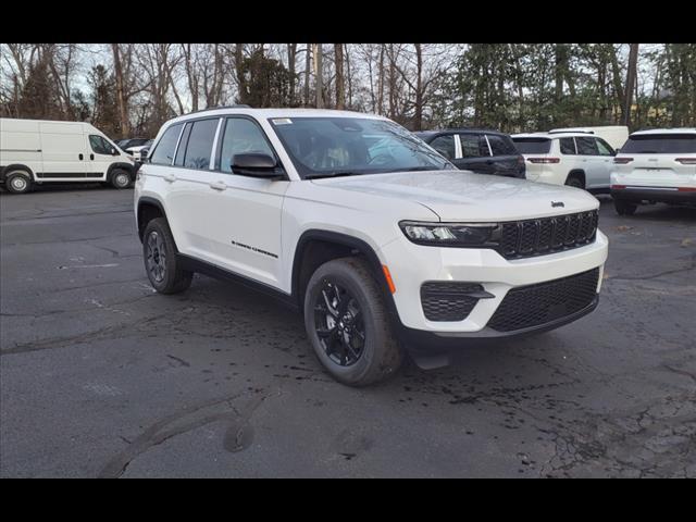 new 2025 Jeep Grand Cherokee car, priced at $40,349