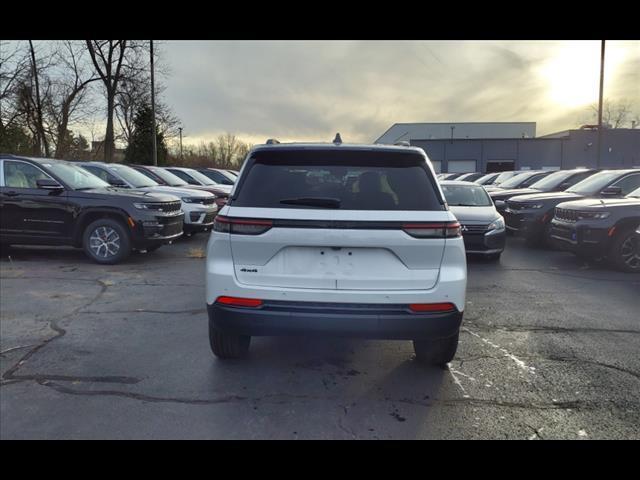 new 2025 Jeep Grand Cherokee car, priced at $40,349