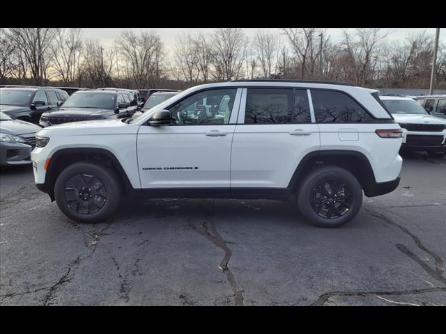 new 2025 Jeep Grand Cherokee car, priced at $40,349