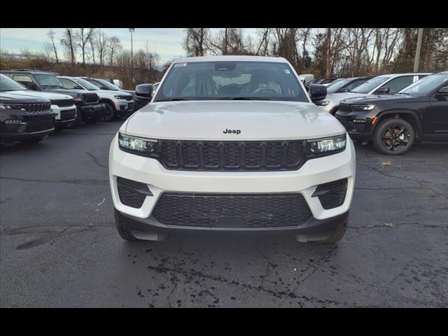 new 2025 Jeep Grand Cherokee car, priced at $40,349