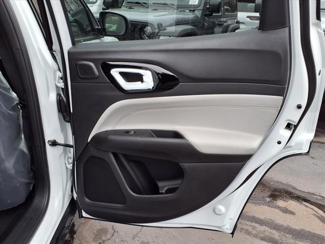 new 2025 Jeep Compass car, priced at $29,626