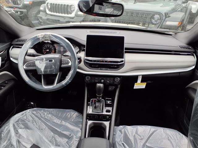 new 2025 Jeep Compass car, priced at $29,626
