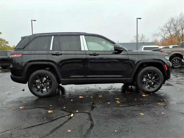 new 2025 Jeep Grand Cherokee car, priced at $37,569
