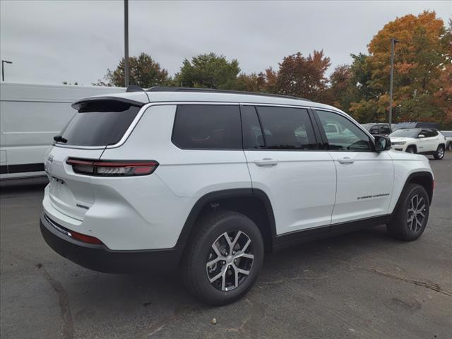 new 2024 Jeep Grand Cherokee L car, priced at $42,408