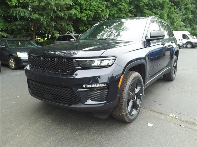 new 2024 Jeep Grand Cherokee car, priced at $43,037