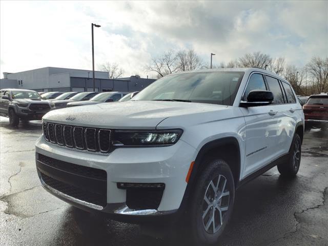 new 2024 Jeep Grand Cherokee L car, priced at $49,561