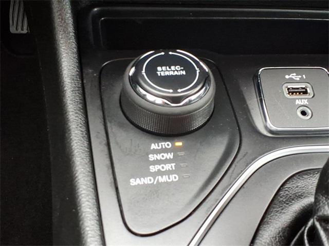 used 2022 Jeep Cherokee car, priced at $23,594