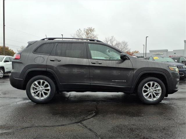 used 2022 Jeep Cherokee car, priced at $23,594