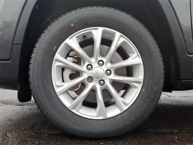 used 2022 Jeep Cherokee car, priced at $23,594