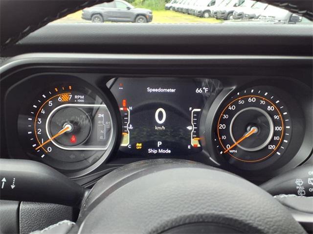 new 2025 Jeep Wrangler car, priced at $65,080
