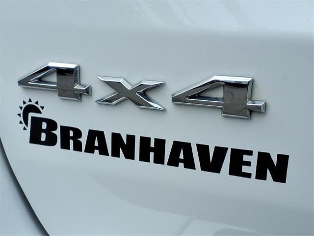used 2020 Jeep Grand Cherokee car, priced at $16,578