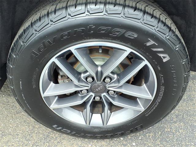 used 2020 Jeep Grand Cherokee car, priced at $16,578