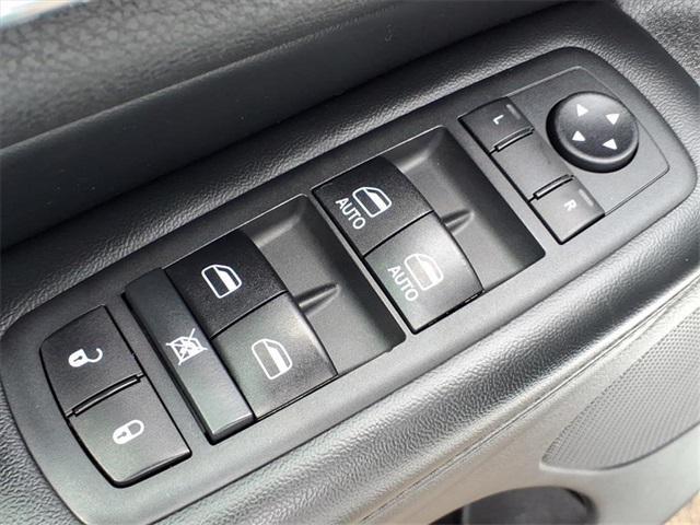 used 2020 Jeep Grand Cherokee car, priced at $16,578