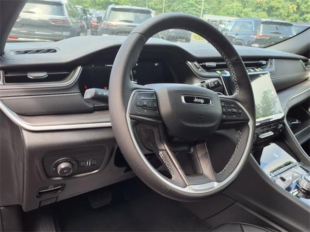 new 2025 Jeep Grand Cherokee car, priced at $43,271