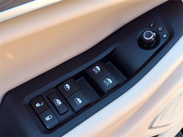used 2022 Jeep Grand Cherokee car, priced at $29,987