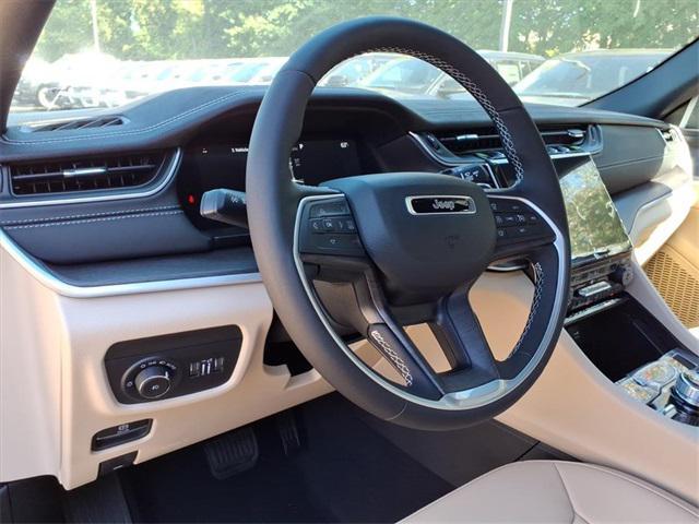 new 2025 Jeep Grand Cherokee car, priced at $41,506