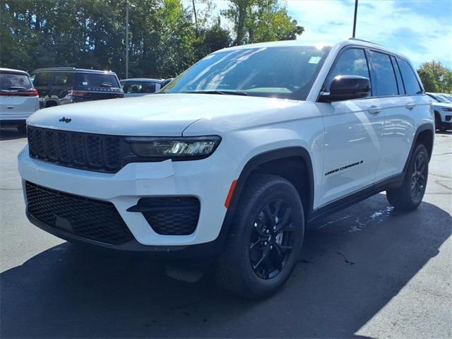 new 2025 Jeep Grand Cherokee car, priced at $38,053