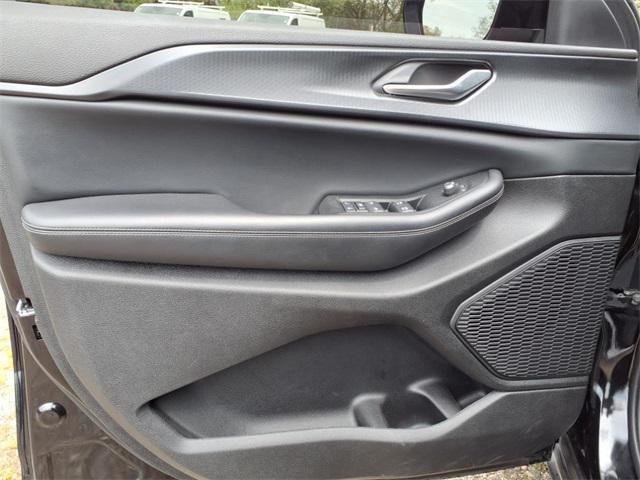used 2023 Jeep Grand Cherokee car, priced at $34,497