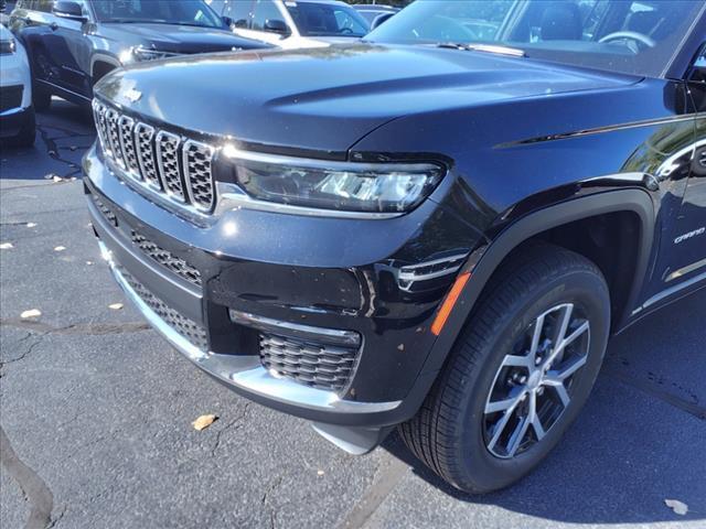 new 2024 Jeep Grand Cherokee L car, priced at $45,297