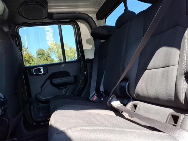 used 2022 Jeep Gladiator car, priced at $35,603