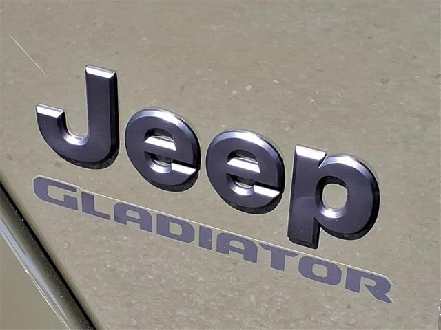 used 2022 Jeep Gladiator car, priced at $35,603