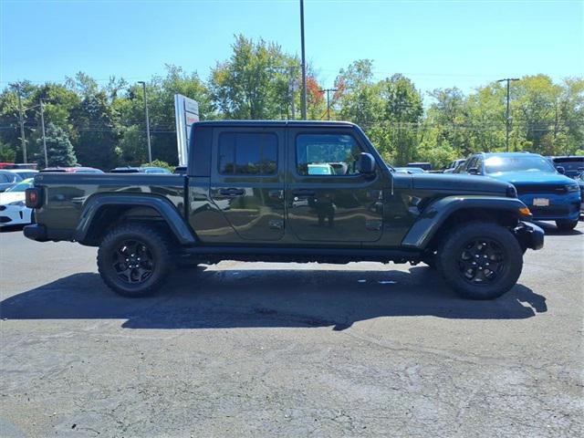 used 2022 Jeep Gladiator car, priced at $35,603
