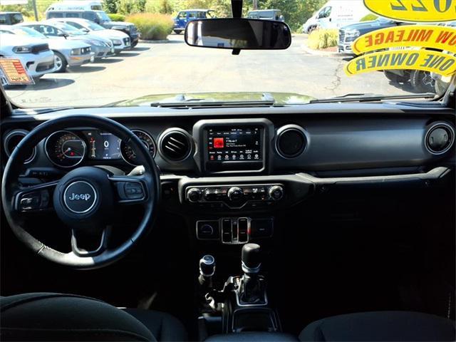 used 2022 Jeep Gladiator car, priced at $35,603