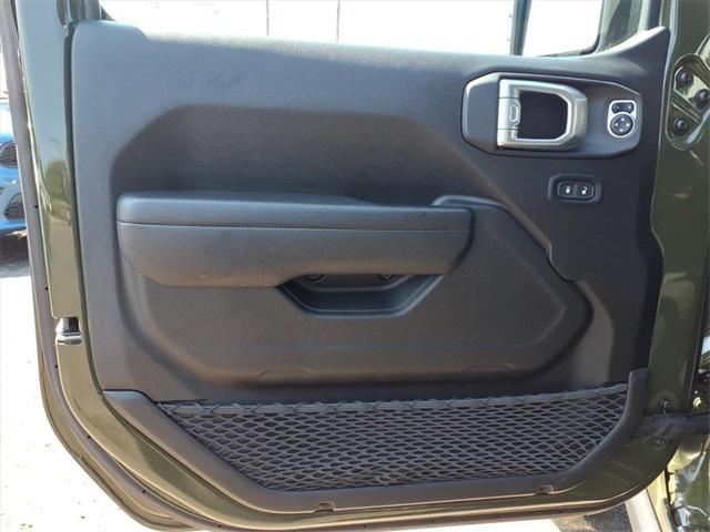 used 2022 Jeep Gladiator car, priced at $35,603