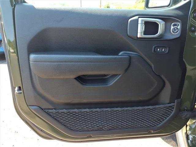 used 2022 Jeep Gladiator car, priced at $35,603