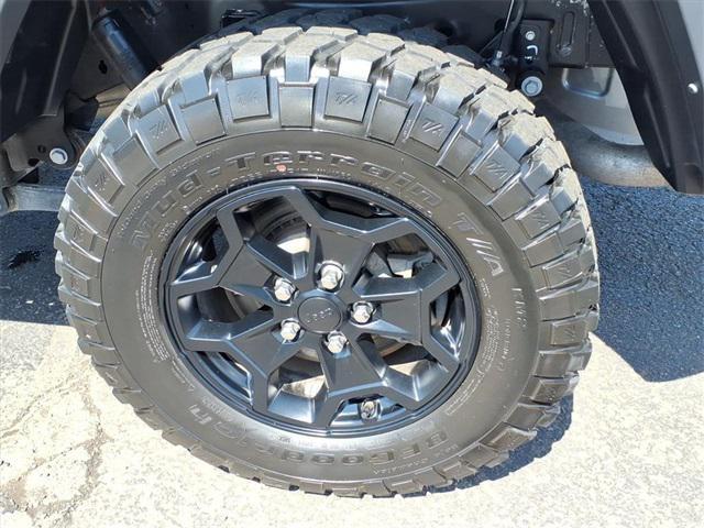 used 2022 Jeep Gladiator car, priced at $35,603