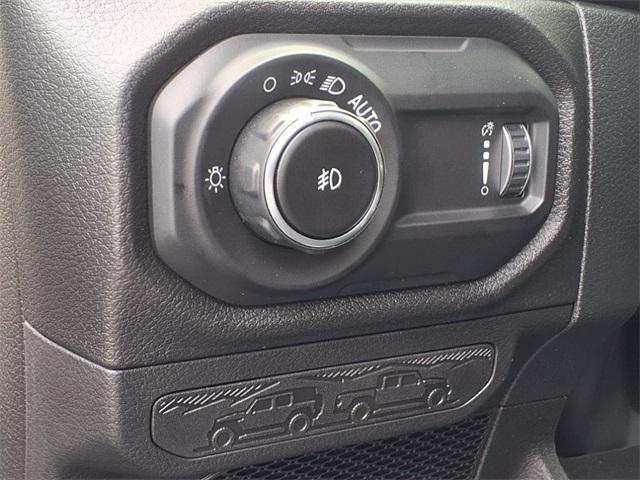 new 2025 Jeep Wrangler car, priced at $48,314