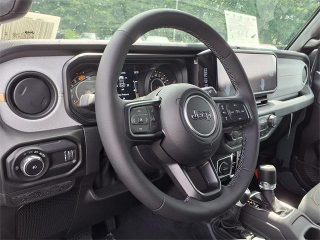 new 2025 Jeep Wrangler car, priced at $48,314