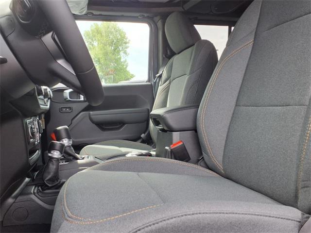 new 2025 Jeep Wrangler car, priced at $48,314