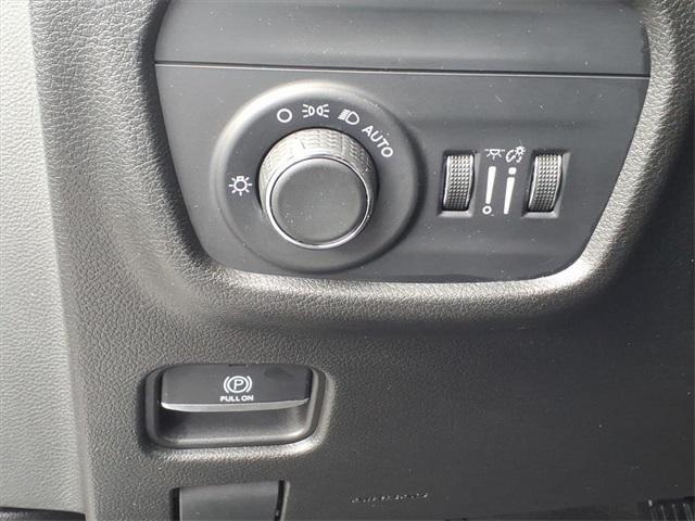 used 2022 Jeep Grand Cherokee car, priced at $32,441