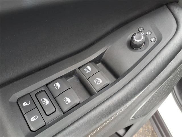 used 2022 Jeep Grand Cherokee car, priced at $32,441