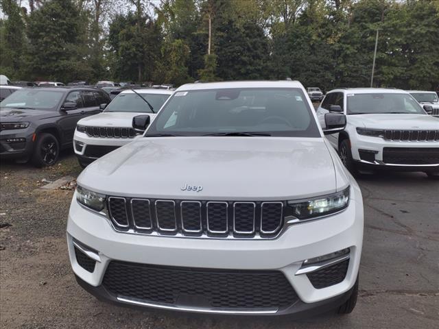 new 2024 Jeep Grand Cherokee car, priced at $50,016